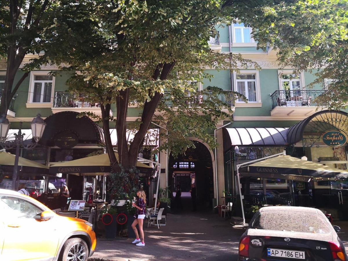Затишні Апартаменти, Вулиця Дерибасівська, 13 Οδησσός Εξωτερικό φωτογραφία