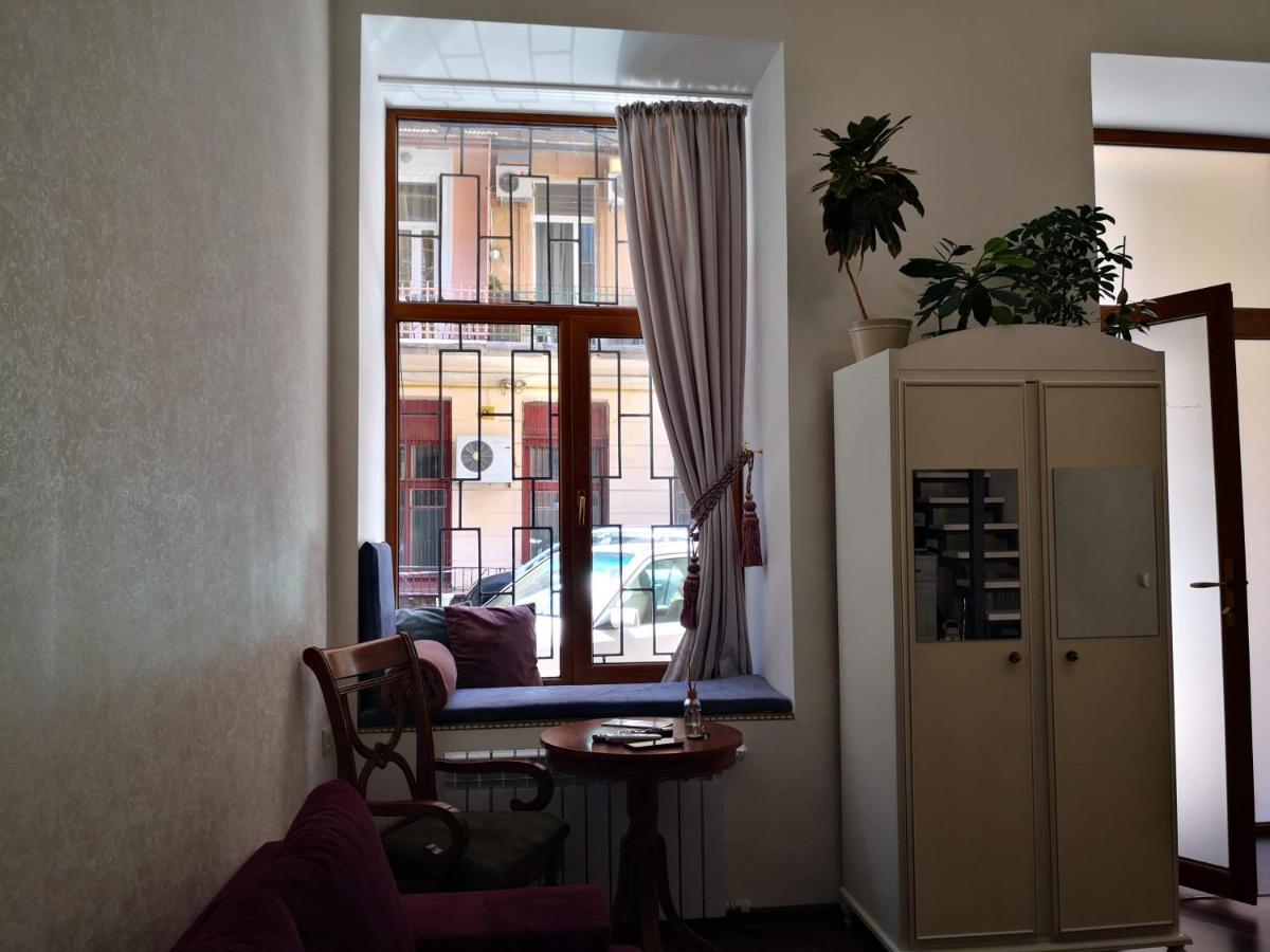 Затишні Апартаменти, Вулиця Дерибасівська, 13 Οδησσός Εξωτερικό φωτογραφία